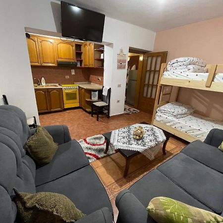 Main Square Tirana Apartment Bagian luar foto